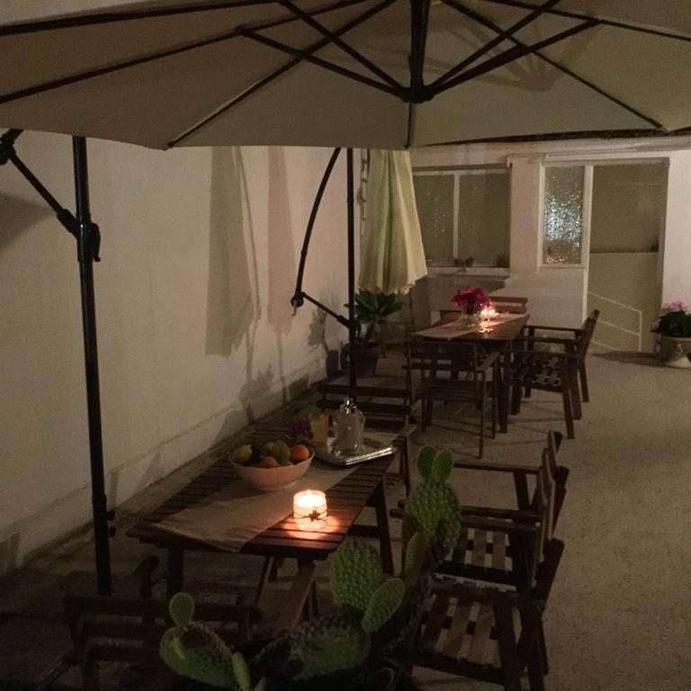 Case Vacanze Le Rose Vila Noto Exterior foto