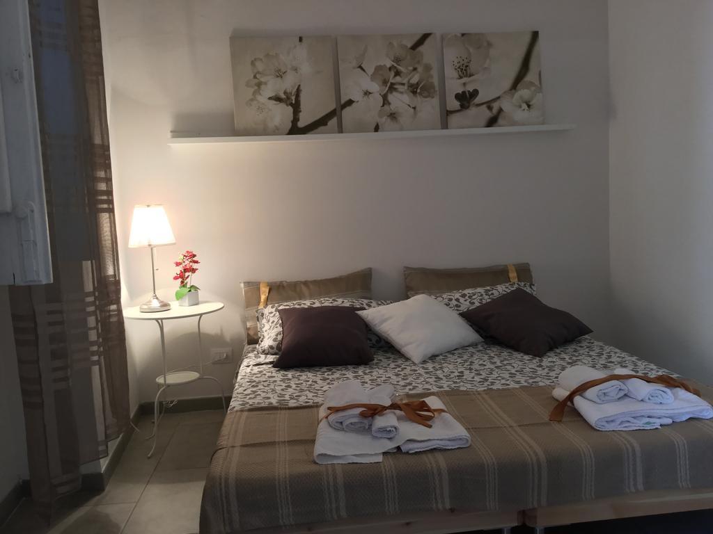 Case Vacanze Le Rose Vila Noto Exterior foto