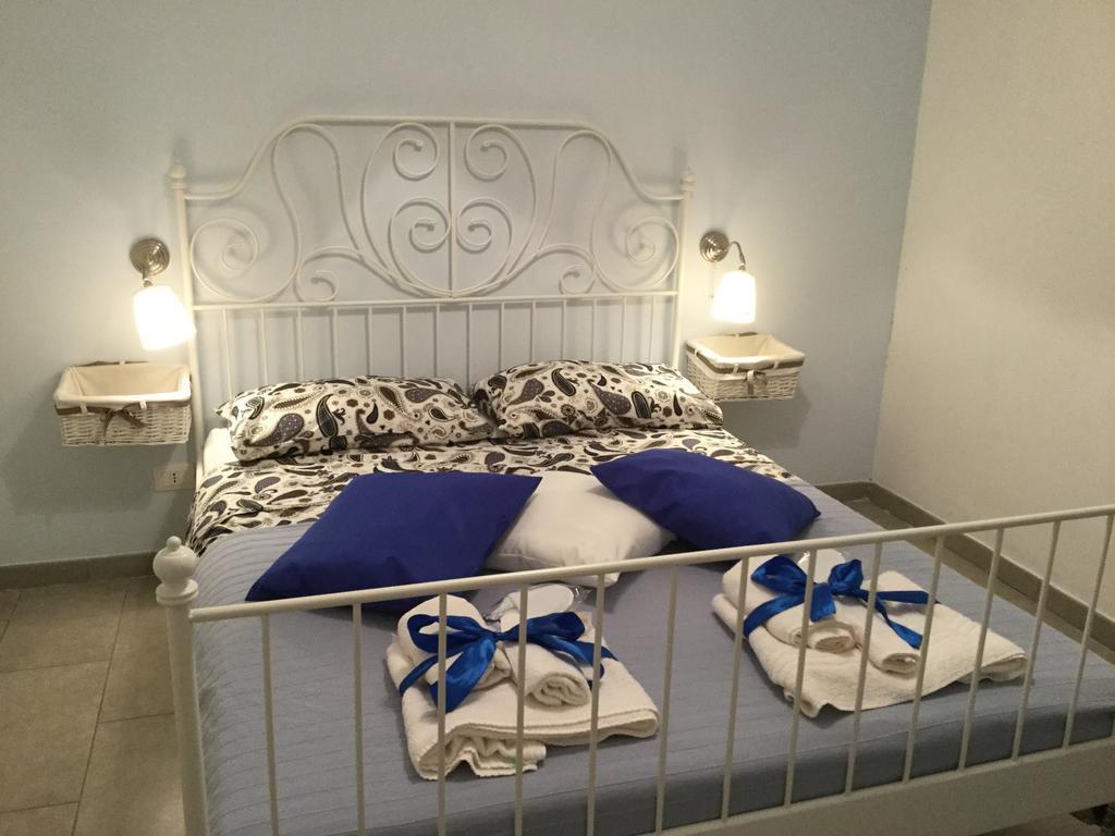 Case Vacanze Le Rose Vila Noto Exterior foto